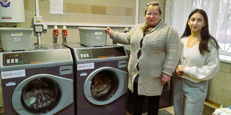 У Миколаєві завдяки благодійникам відкрили дві соціальні пральні (ФОТО)
