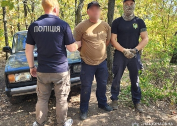 На Миколаївщині будуть судити наркоаграріїв – виростили коноплі, вищі свого зросту (ФОТО)