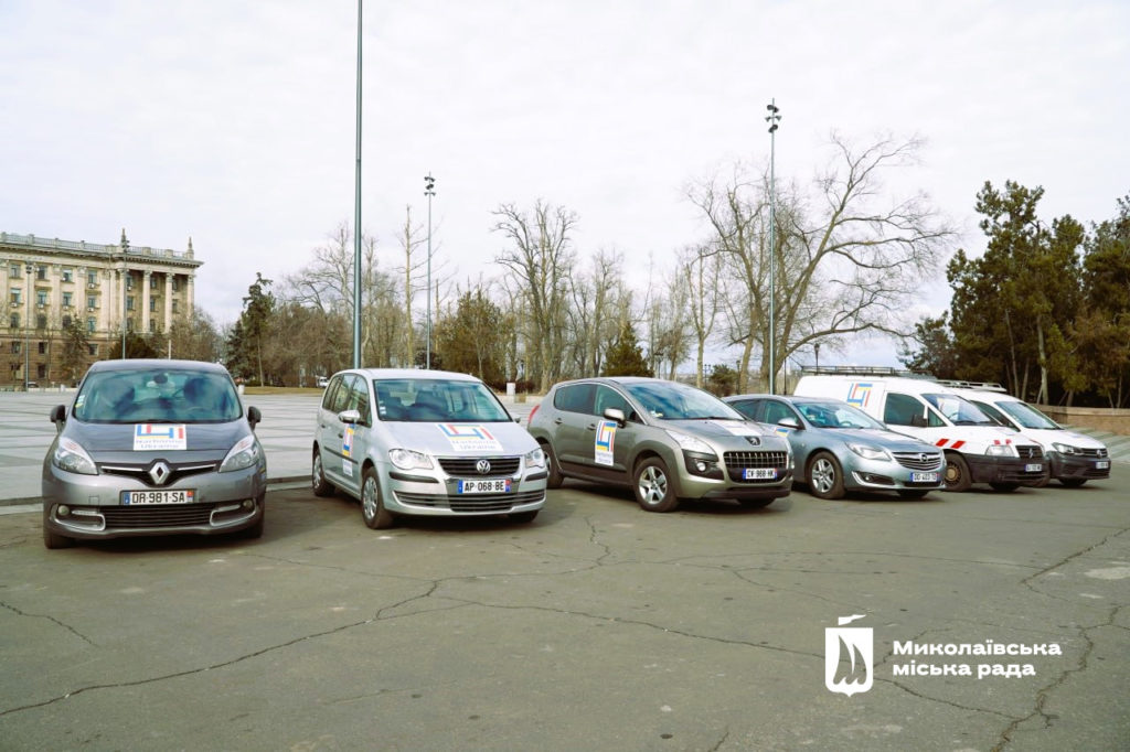 Французька асоціація «Нарбонна-Україна» передала Миколаєву автівки для комунальних служб та підрозділу ТрО (ФОТО) 10