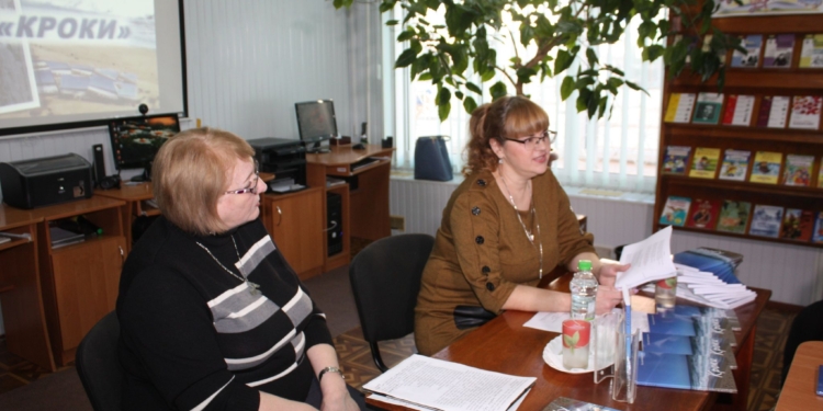 «Кроки»: у Миколаєві презентували збірку поезій та оповідань Наталі Купрасової (ФОТО)