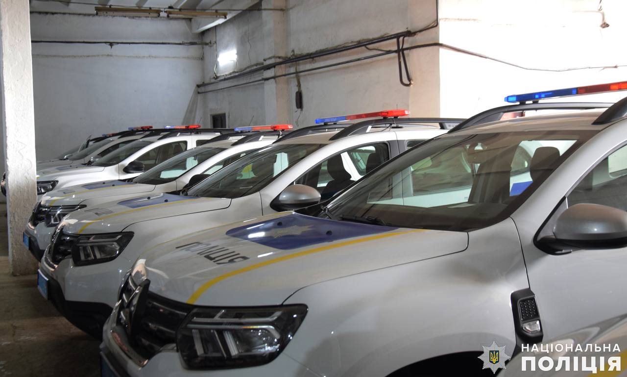 Миколаївська поліція отримала 18 нових високопрохідних авто (ФОТО)