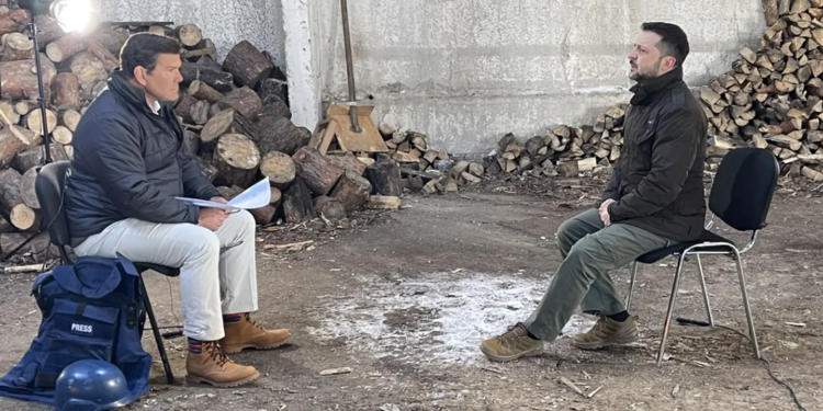 Зеленський в інтерв’ю FOX News запросив на війну Трампа і Байдена, і сказав, що виграв би вибори, якби вони були (ФОТО, ВІДЕО)