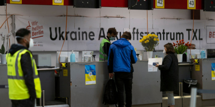 Румуни в Німеччині видавали себе за українських біженців. Уже знайшли 1300 самозванців