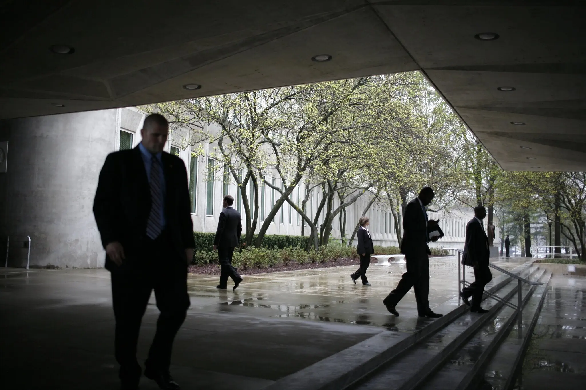 Бази ЦРУ в Україні є. Скільки їх, і як спецслужба США взаємодіє з українцями