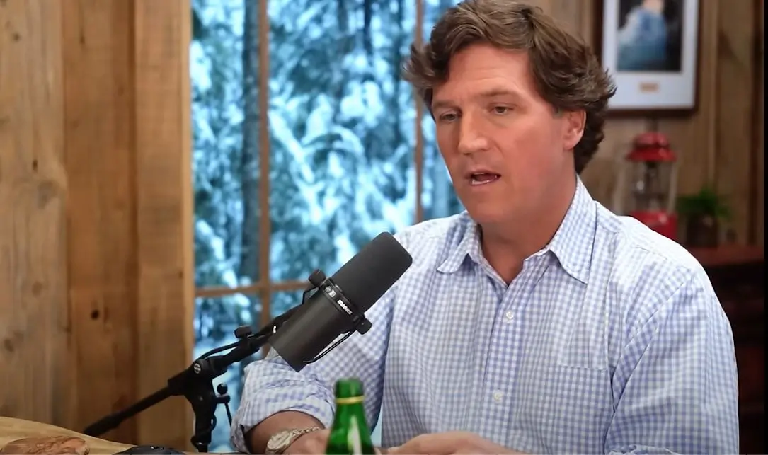 “Кожен лідер вбиває людей. Деякі лідери вбивають більше. Лідерство вимагає вбивств, вибачте”, – Карлсон прокоментував інтерв’ю з Путіним