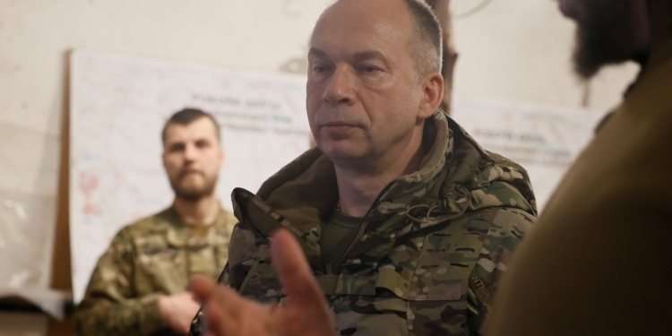 Сирський спрямував резерви на Авдіївський напрямок, він сам сьогодні там (ФОТО)