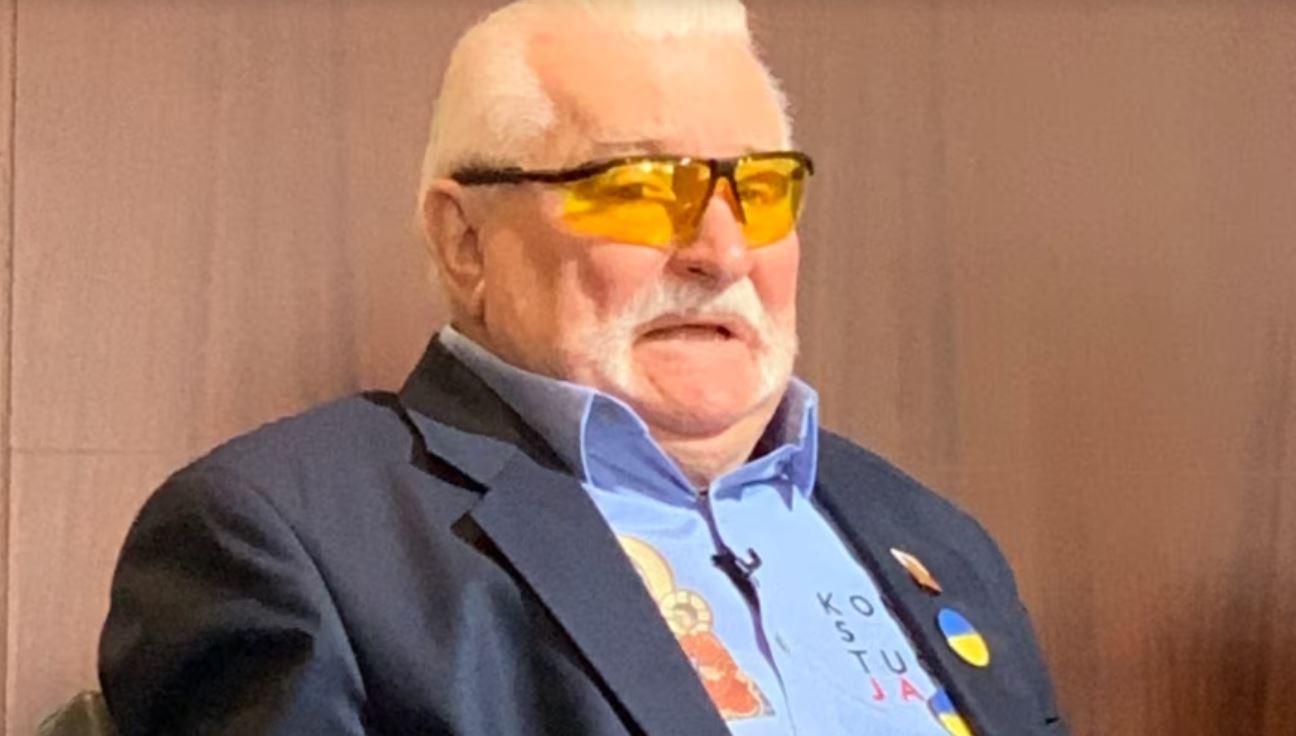 Лех Валенса теж поїхав в США – пояснити американцям, що всі ми на краю безодні