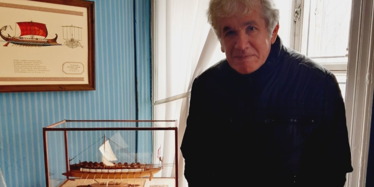 Відомий миколаївський судномоделіст зробив подарунок Музею суднобудування і флоту (ФОТО)