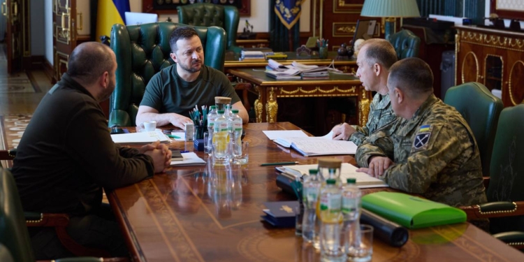 Ситуація на Авдіївському напрямку і дрони: Зеленський провів наради з Сирським, Умєровим, Малюком і Будановим (ФОТО)