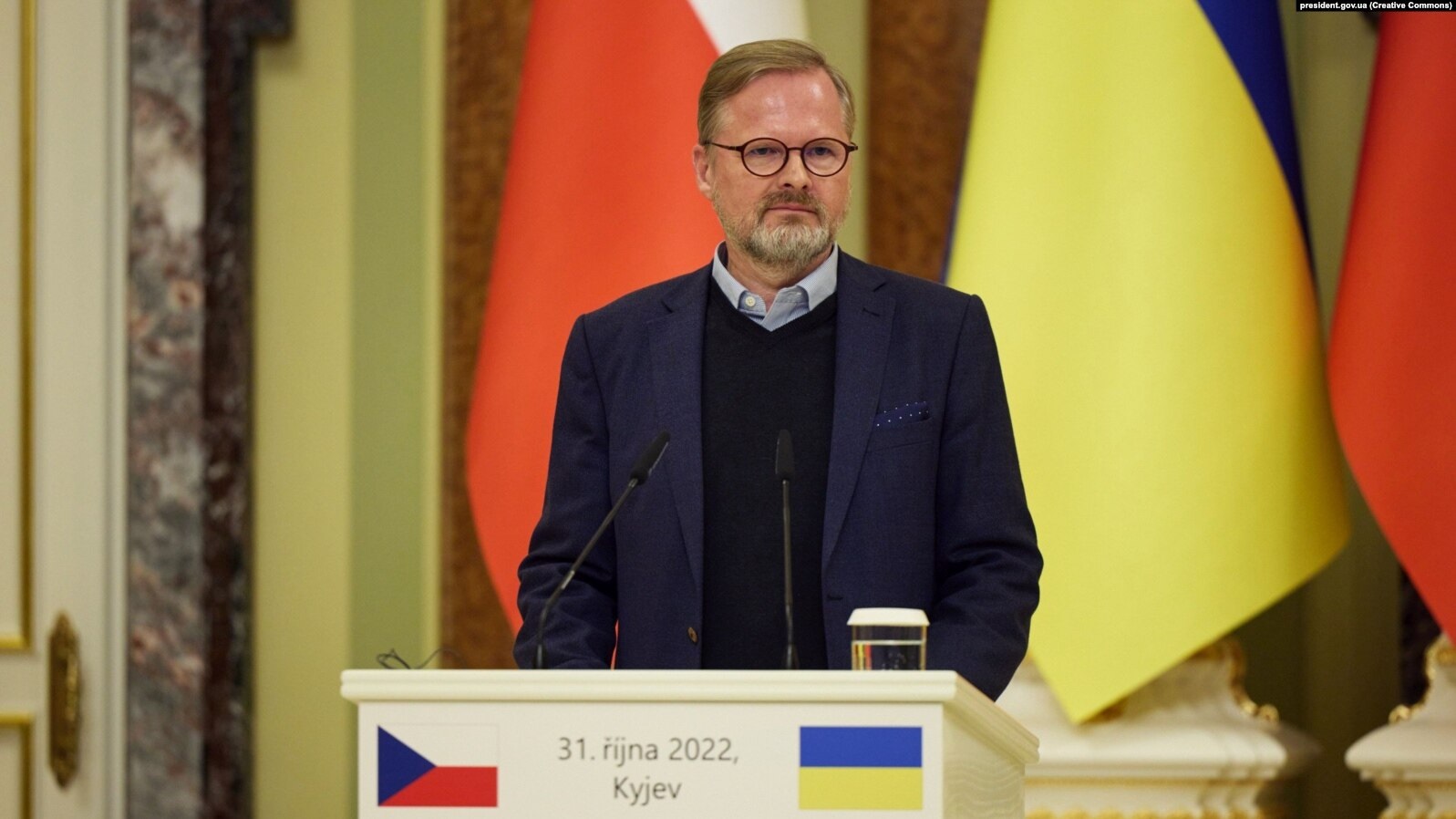 Чехія з країнами-партнерами зібрала кошти для закупівлі 300 тис.артснарядів для України