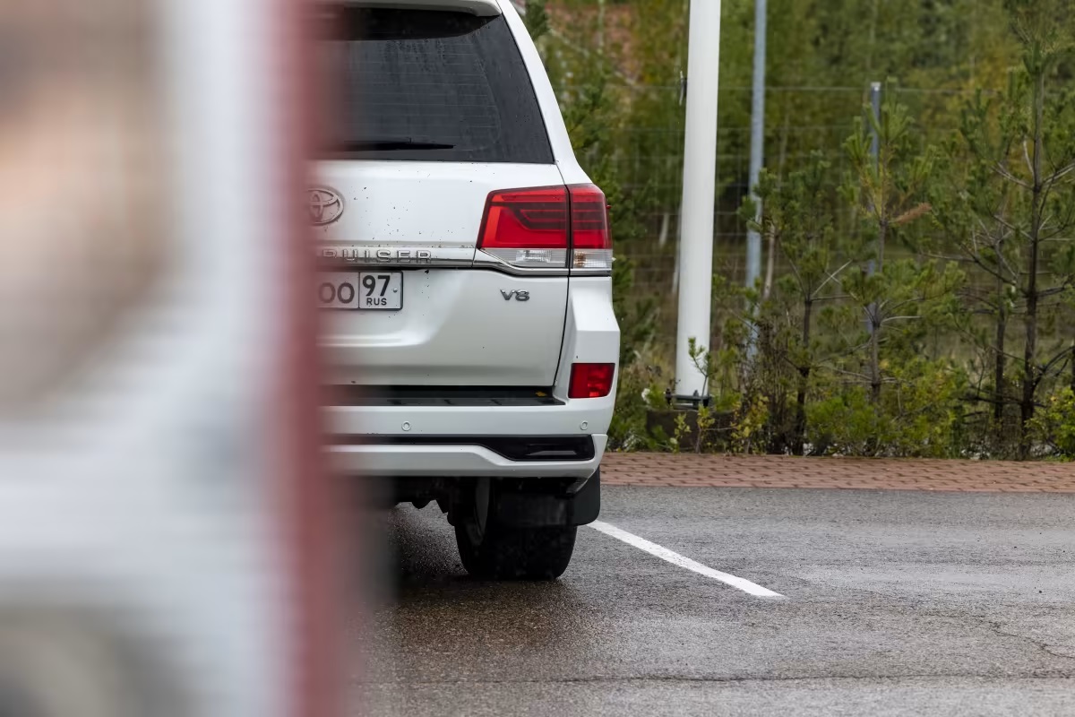 Автомобілі з російськими номерами потрібно вивезти з Фінляндії до 16 березня