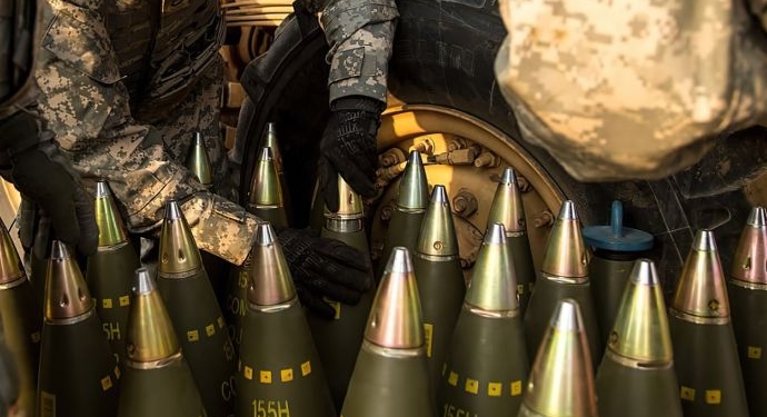 Перша партія снарядів, закуплених за чеською ініціативою, надійде в Україну вже в червні