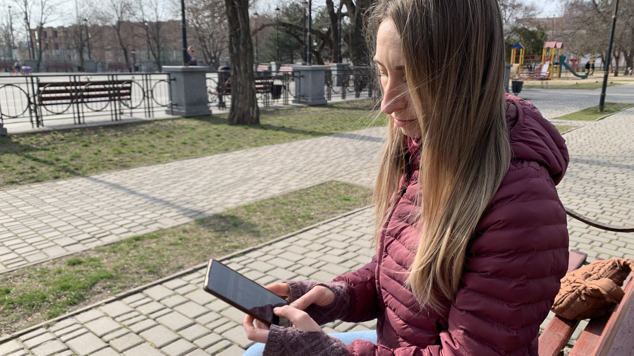 Фотографка з Миколаєва збирає воєнні історії у власному проєкті під назвою “Шрами” (ВІДЕО)
