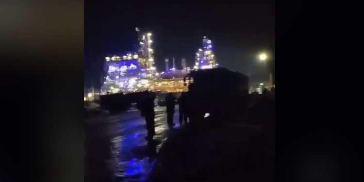 Ні ночі без НПЗ. Цього разу в РФ вибухнув Калузький нафтохім (ВІДЕО)