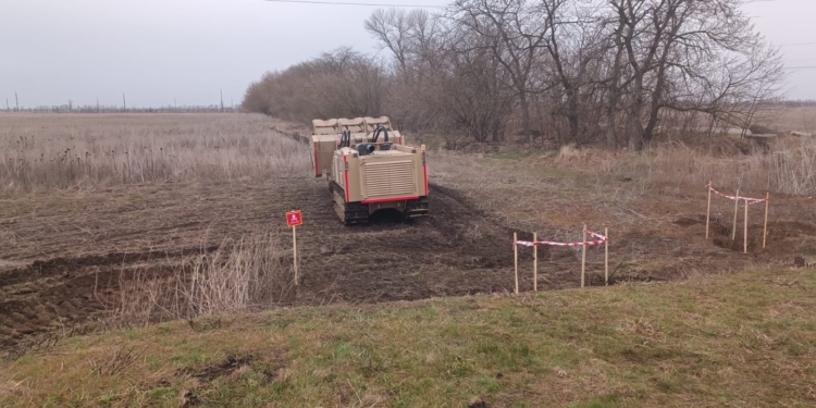 На Миколаївщині працює передана ЄС система розмінування DOK-ING MV-10 (ФОТО)