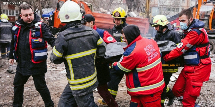 Кількість жертв нічної російської атаки по Одесі зросла до 6 (ФОТО)