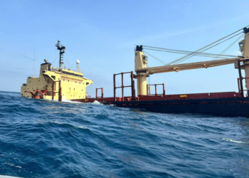 У Червоному морі затонуло цивільне судно, атаковане хуситами