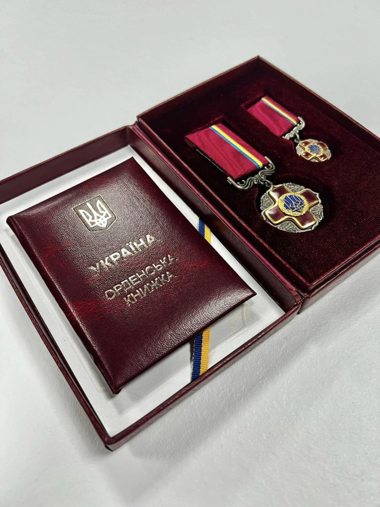 Миколаївцям вручили високі державні нагороди: ордени та почесне звання (ФОТО) 1