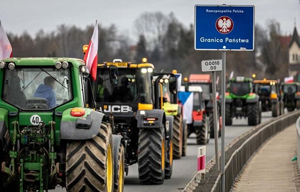 Відмова від Європейського зеленого курсу і блокада української агропродукції: польські фермери оголосили страйк по всій країні 1