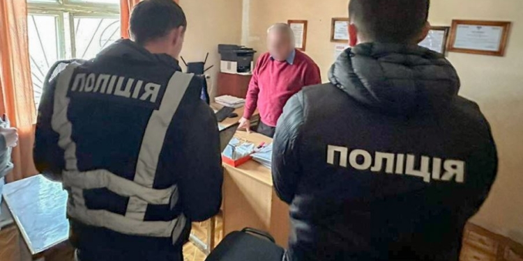 На Миколаївщині зав медчастини виправної колонії вимагав 5 тис.грн. у засудженого за лікування (ФОТО)