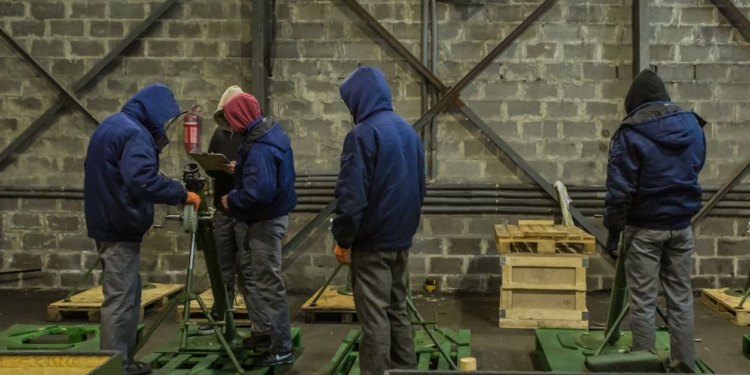 Україна в рази збільшила виробництво зброї і боєприпасів, хоч змушена ховатися, – The Washington Post