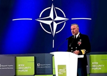 “Шведський прапор буде не єдиним синьо-жовтим прапором у штаб-квартирі НАТО”, – колова комітету Альянсу в Києві
