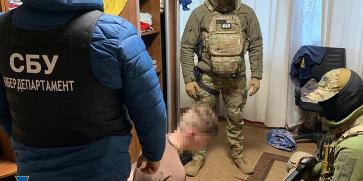 СБУ затримала «крота» – намагався влаштуватися до поліції і шпигувати за «Гвардією наступу» (ФОТО)