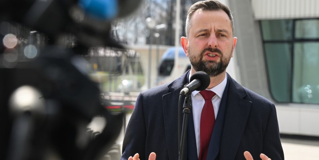 Міністр оборони Польщі заявив про початок роботи бронетанкової коаліції для України 1