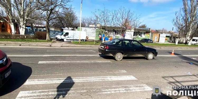 В Миколаєві на Богоявленському жінка постраждала в ДТП, поліція шукає свідків (ФОТО)