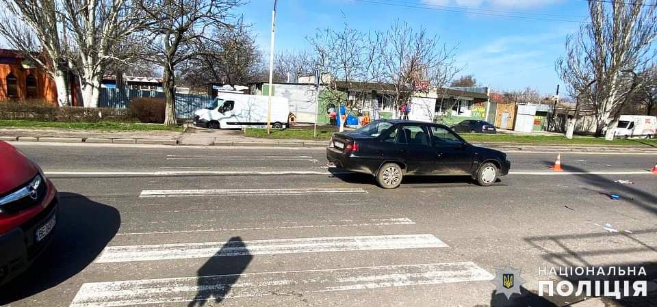 В Миколаєві на Богоявленському жінка постраждала в ДТП, поліція шукає свідків (ФОТО) 1