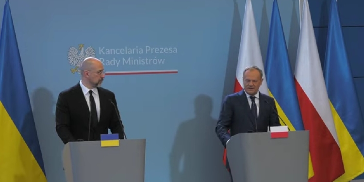 Є прогрес щодо зняття блокади українсько-польського кордону: в Варшаві пройшли українсько-польські урядові консультації (ВІДЕО)