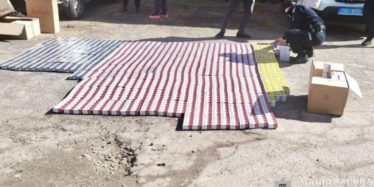У Вознесенську вилучили з незаконного обігу 4,8 тисяч пачок сигарет без акцизу (ФОТО)