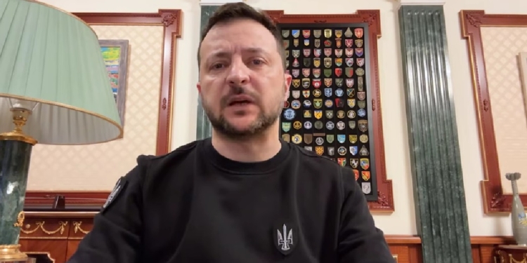 Про Ставку, російські удари по енергетиці, майбутнє Данилова і… казино: про що в своєму зверненні говорив Зеленський (ВІДЕО)