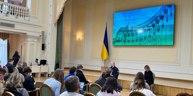 Шмигаль: на Заході «заморожено» близько $300 млрд. російських активів – їх треба конфіскувати та використовувати