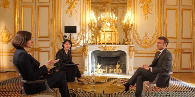 Алаверди. Макрон дав інтервʼю українським медіа (ВІДЕО)