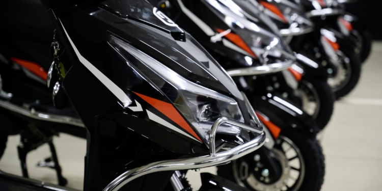 Соцпрацівники 12 областей, зокрема і Миколаївщини, отримають електроскутери – Японія подарувала 200 штук (ФОТО)