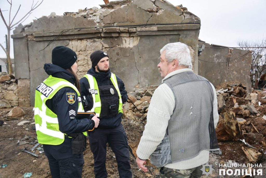 В поліції розповіли про руйнування в Миколаєві внаслідок падіння уламків дронів (ФОТО, ВІДЕО) 7