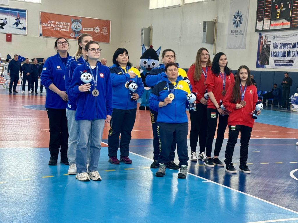 Збірна України вперше в історії стала переможницею зимових Дефлімпійських ігор (ФОТО) 7