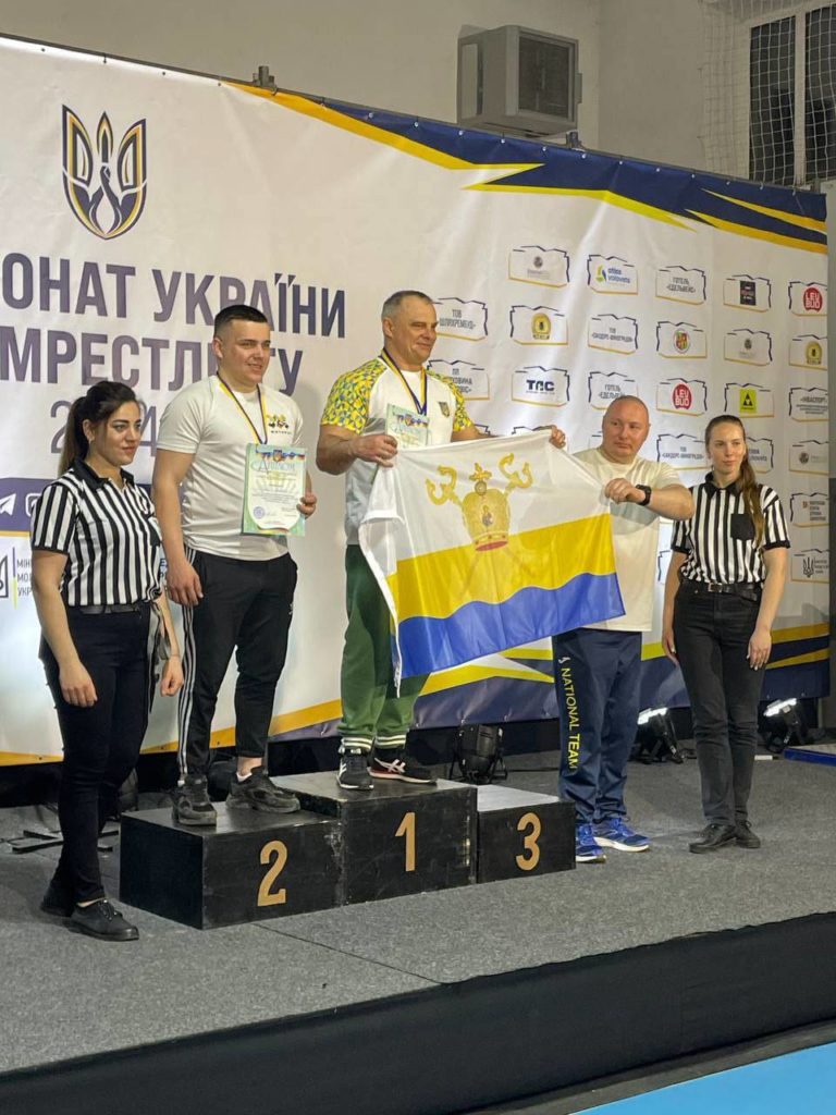 Миколаївські пара-армрестлери здобули 6 нагород чемпіонату України (ФОТО) 8