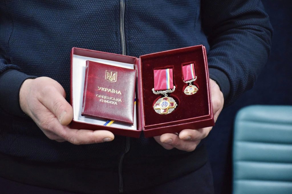 Миколаївцям вручили високі державні нагороди: ордени та почесне звання (ФОТО) 11