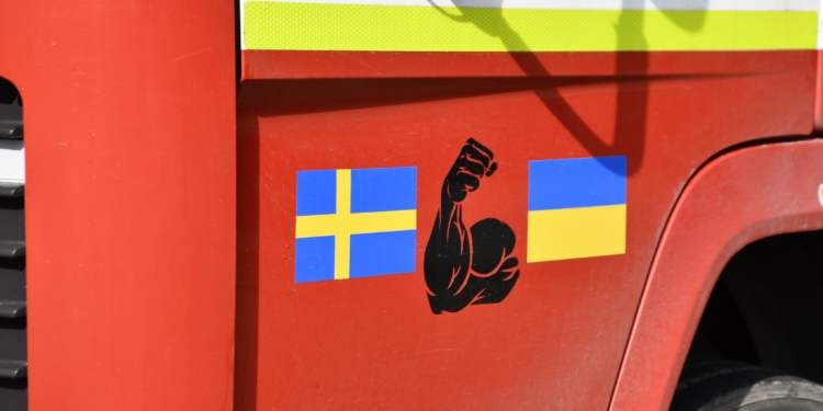 Ще один пожежний автомобіль зі Швеції передали для пожежних-добровольців з Миколаївщини (ФОТО, ВІДЕО)