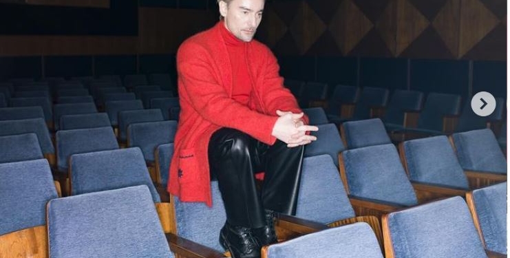 Унікальний документальний проєкт Алана Бідоєва “Довга Доба” про українців на початку війни не допустили до Національної Кінопремії. Режисер відповів (ВІДЕО)