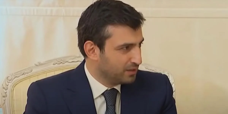 Наступним президентом Туреччини може стати зять Ердогана Сельчук Байрактар