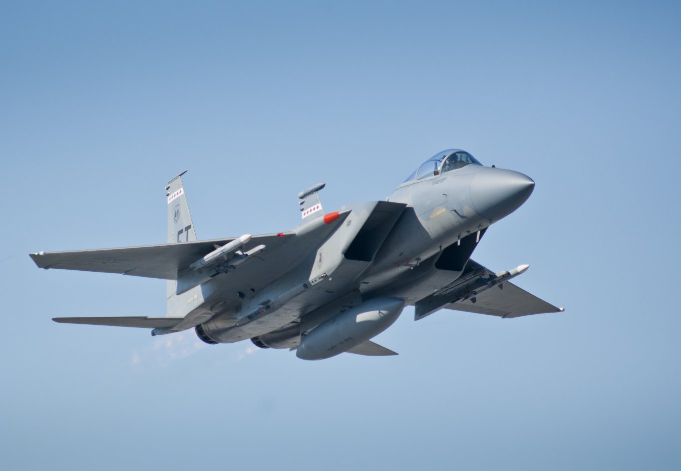 США збираються списати одразу 250 літаків – F-15, A-10 та навіть F-22 з B-2 (ФОТО)