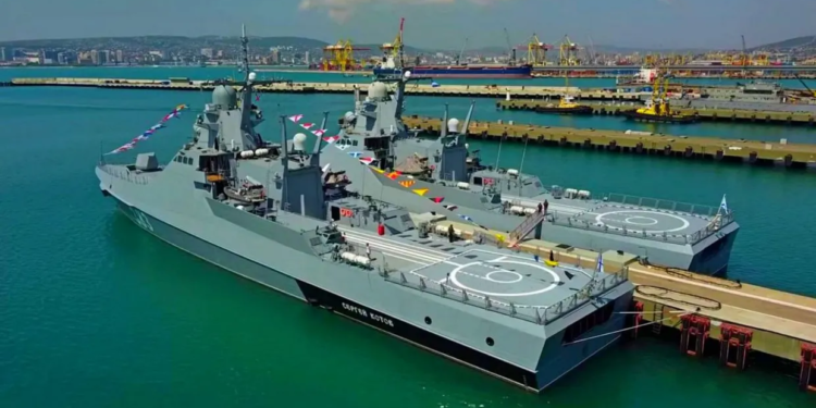 Екіпаж “Сергія Котова” частково вижив, за катером полювали. Момент ураження  (ФОТО, ВІДЕО)