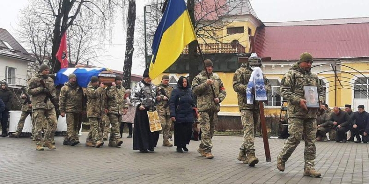 “Людей ловлять, як собак на вулиці”, – Washington Post про село, де через мобілізацію майже не лишилося чоловіків