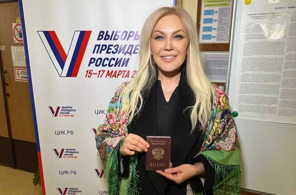 Повалій отримала громадянства РФ і проголосувала за Путіна. А Лорак не встигла, але поспішає 1