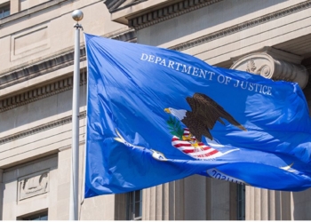 Співробітник штабу ядерних сил США зливав секрети про війну в Україні через сайт знайомств