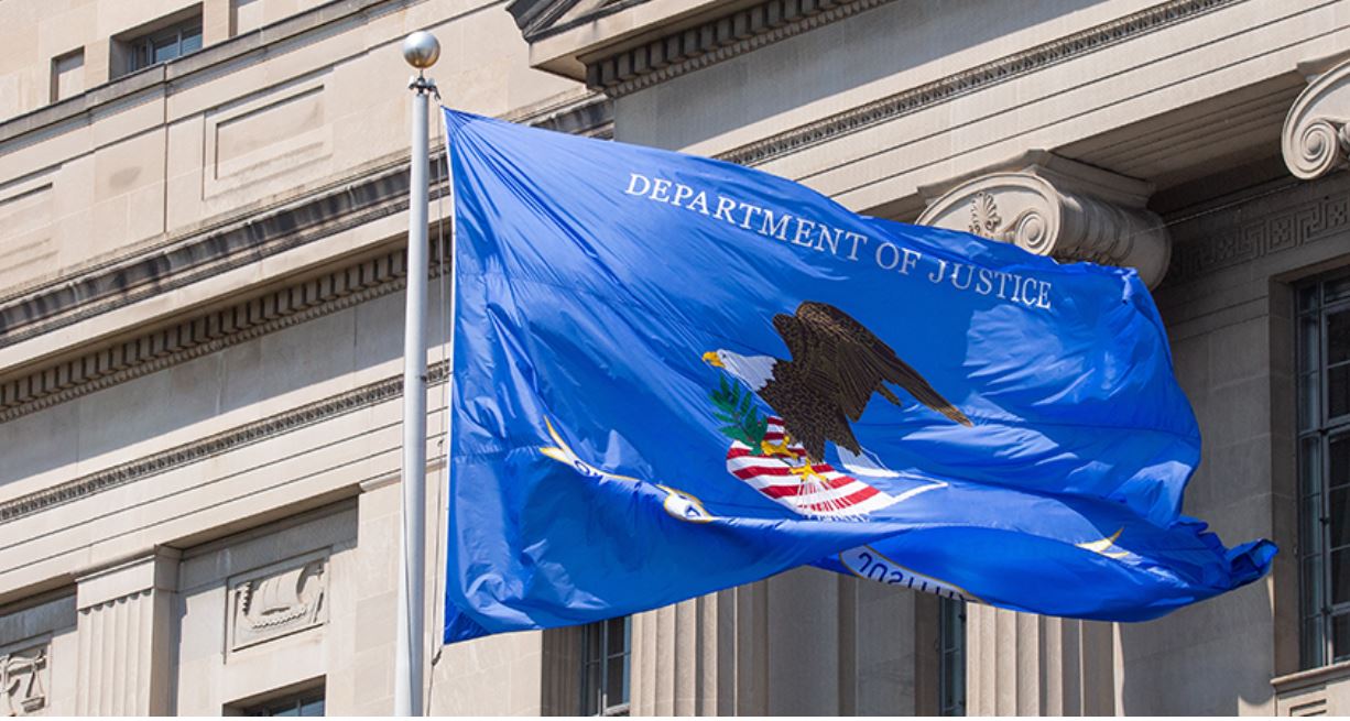 Співробітник штабу ядерних сил США зливав секрети про війну в Україні через сайт знайомств