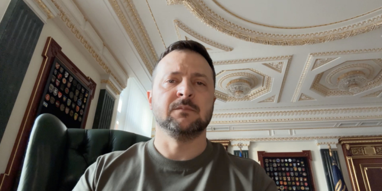 Ми повинні виробляти все, що вимагає війна. Скільки потрібно і коли потрібно, – Зеленський (ВІДЕО)